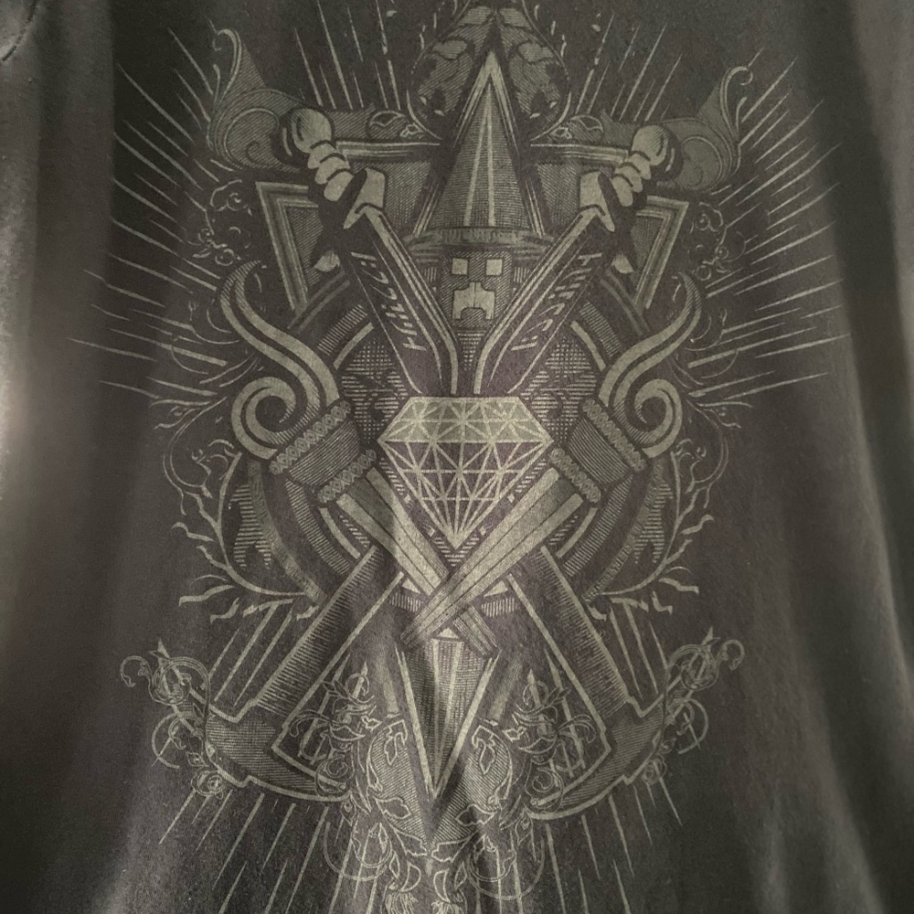 Threadless Minecraft size medium fitted.